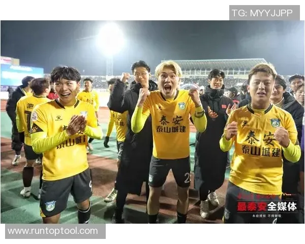 莫斯克拉在对阵小蜜蜂的比赛中伤退，阿森纳后防3人受伤